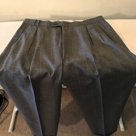 🔥SALE🔥Cosimo 6 buttons Suit - Picture 10 of 17